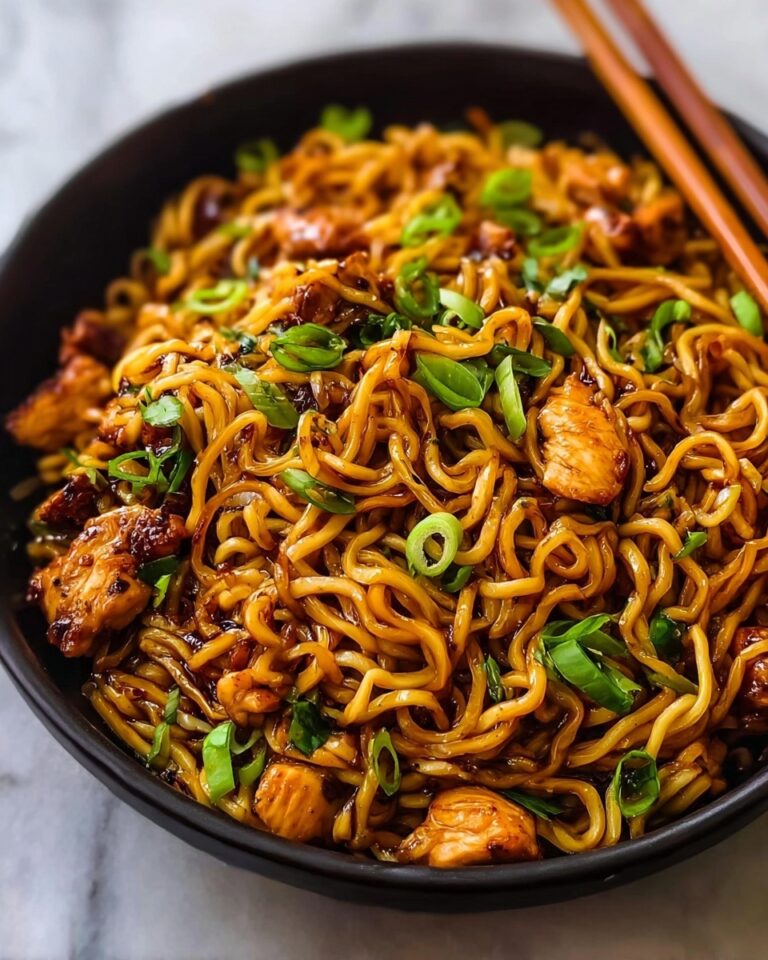 Sticky Garlic Chicken Noodles Recipe