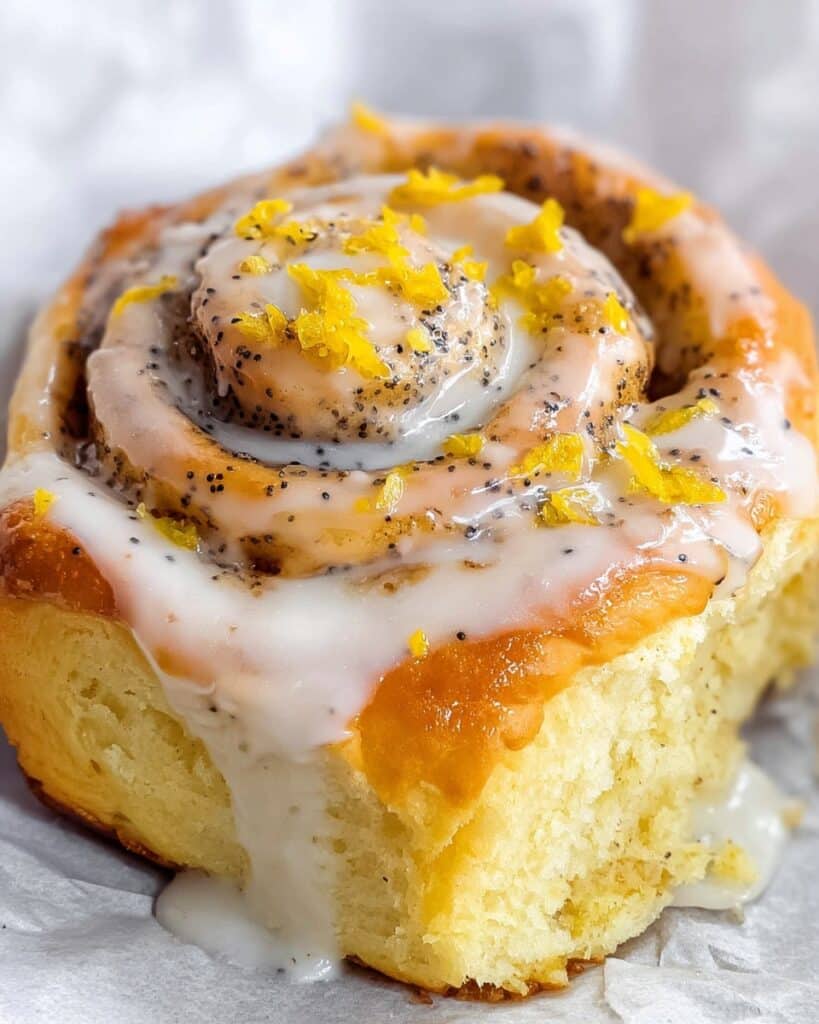 Lemon Rolls with Lemon Glaze and Poppy Seeds Recipe